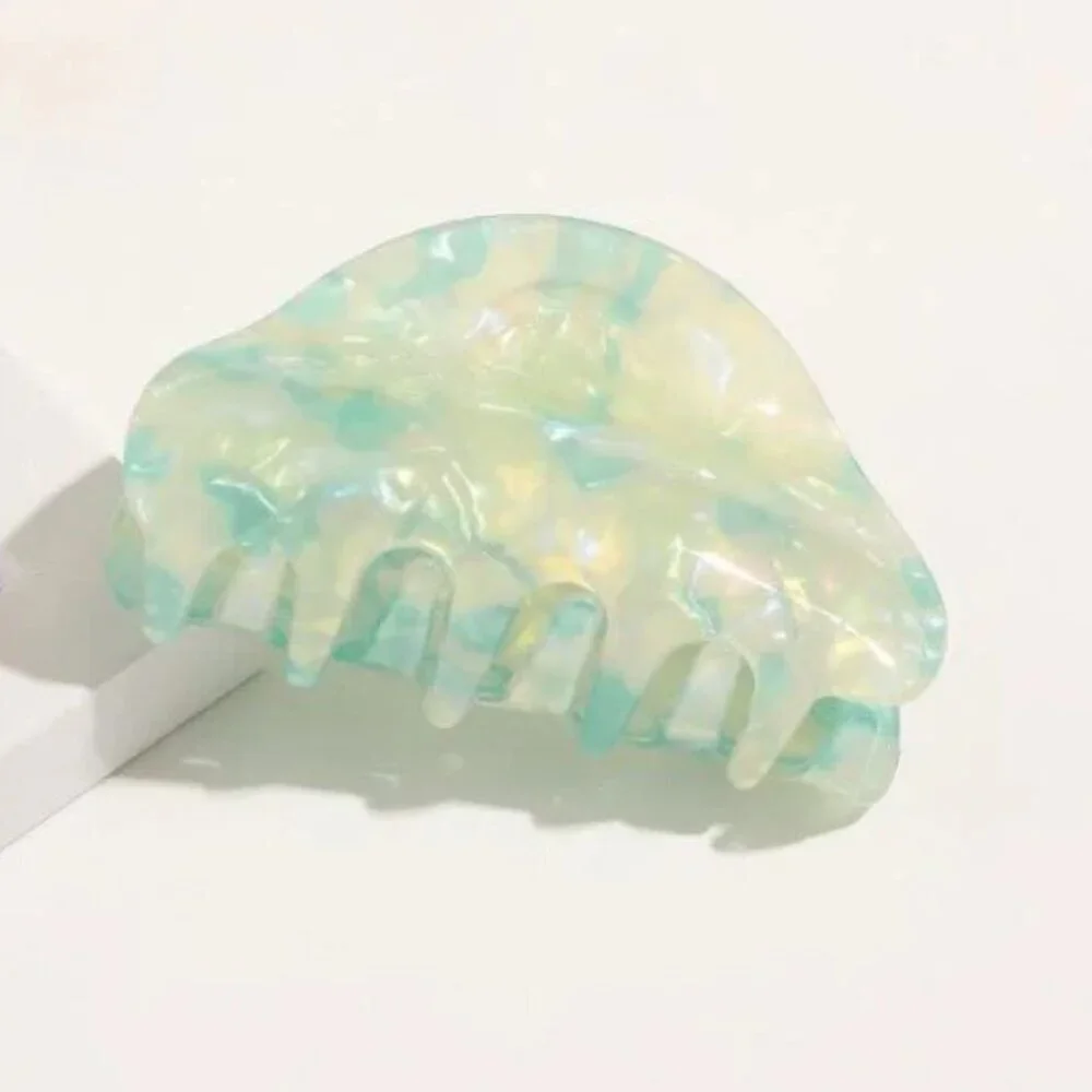 NWT Carly Seafoam Marbled Hair Claw Clip